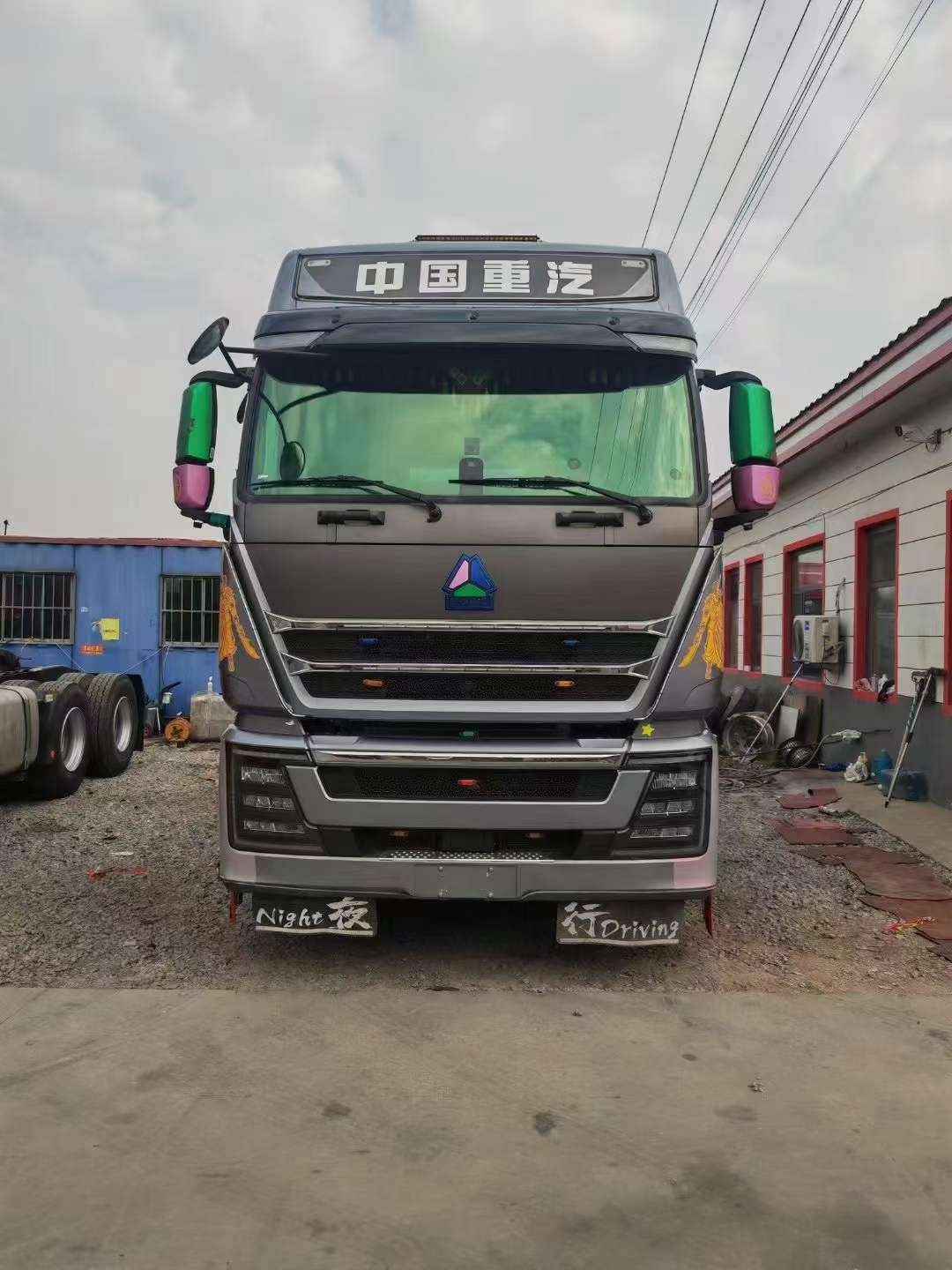 星空app官方站二手牵引车